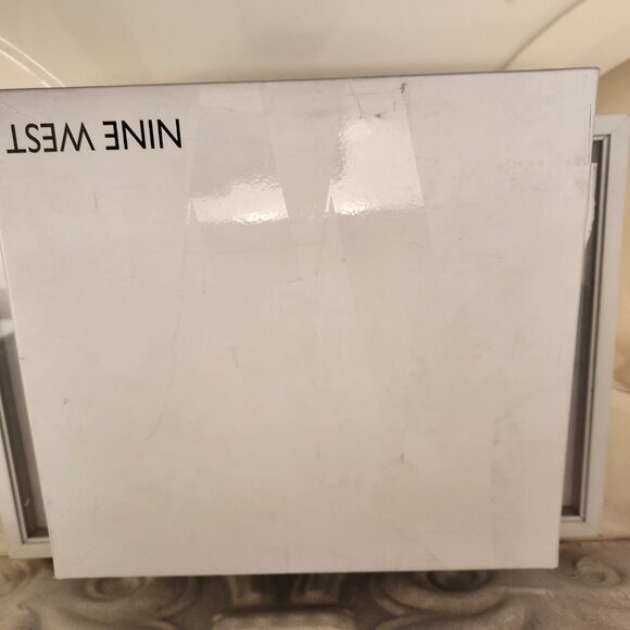 Nine West Alanah 2 Faux Suede Pumps in Light Purple Size 9.5, NIB, Strappy Style - Picture 9 of 10